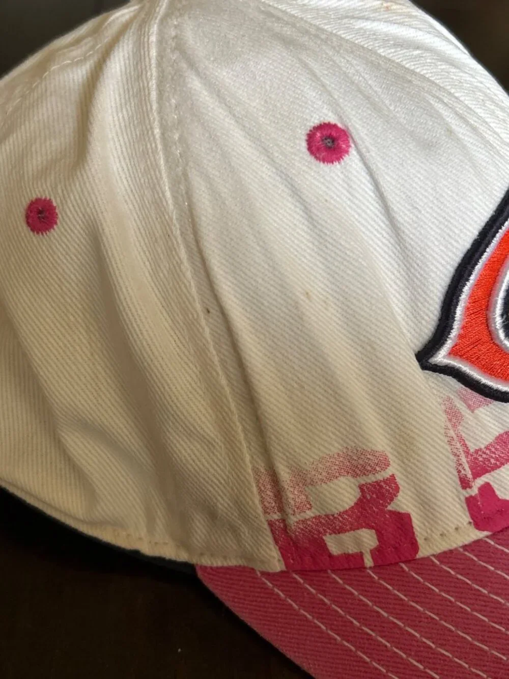 Chicago Bears Flexfit NFL Breast Cancer Awareness Cap White/Pink Embroidered Log - Picture 7 of 13